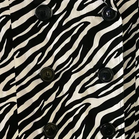 Vertigo Paris zebra print black and white short trench coat - Picture 6 of 6